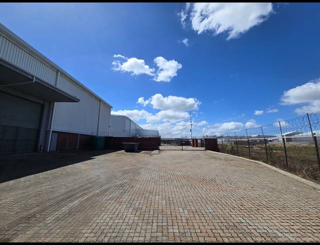 5,666M² WAREHOUSE TO LET IN EPPING INDUSTRIAL